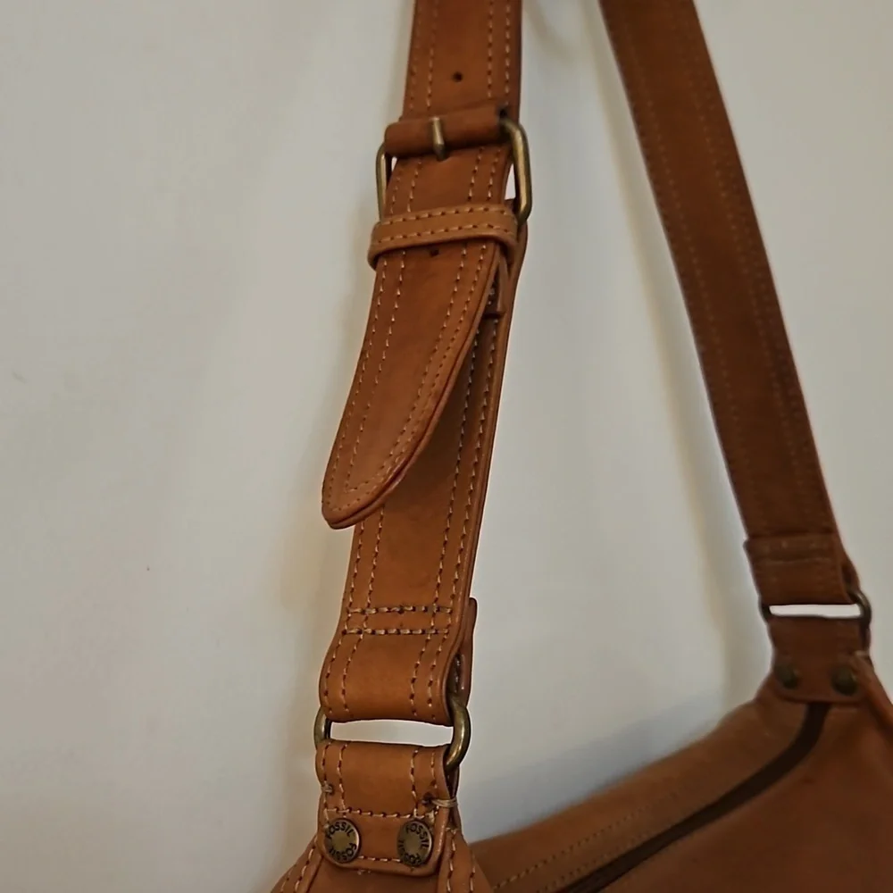 VTG FOSSIL 1980s Camel Leather Shoulder Bag